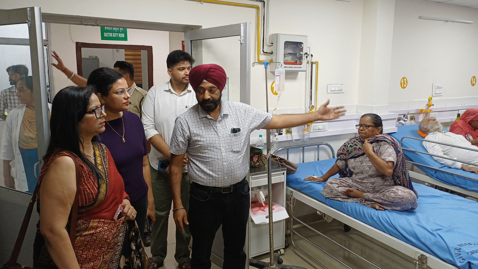 Civil Hospital Hoshiarpur Dr. Swati made a surprise visit to Tanda and Dasuha Hospitals.